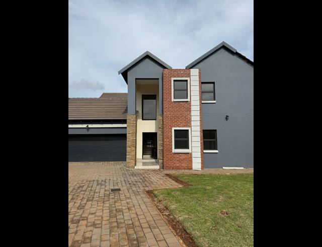 4 BEDROOM HOUSE FOR SALE IN MELODIE